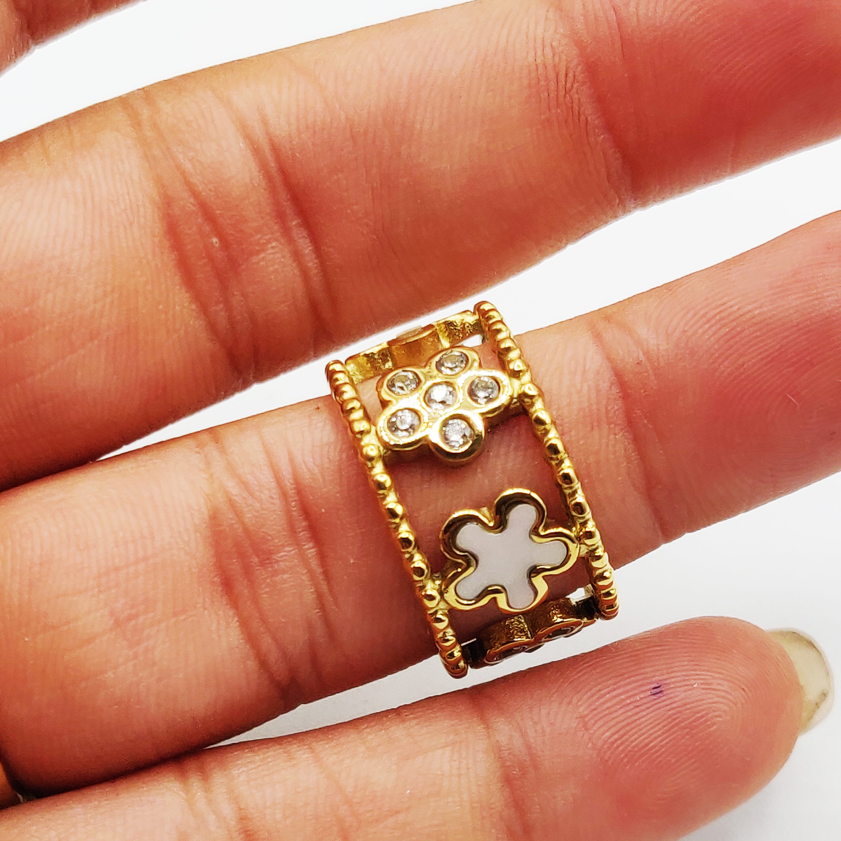 Bague Marguerites Blanches et Cristaux