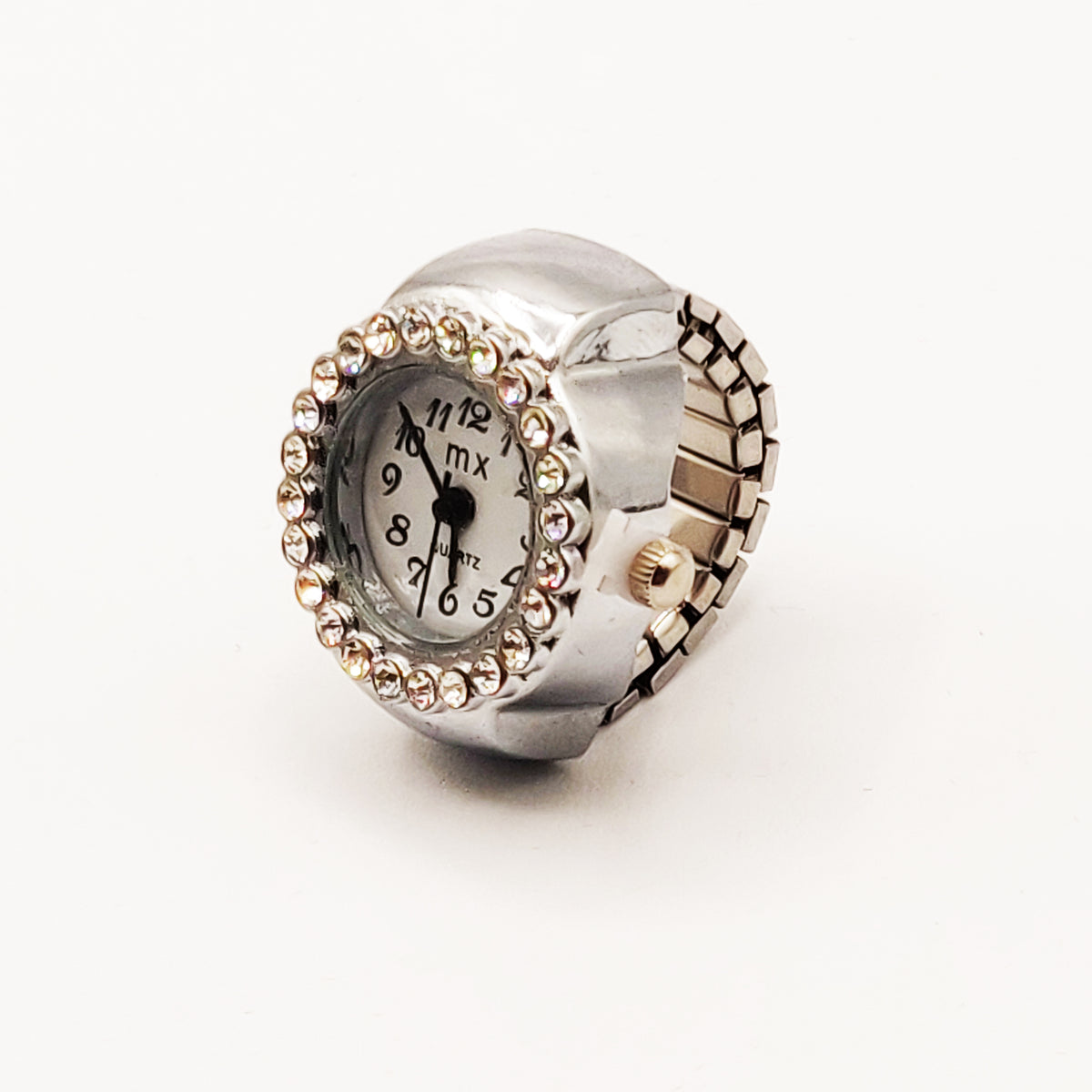 Bague Montre Argentée Fond Blanc Cristaux