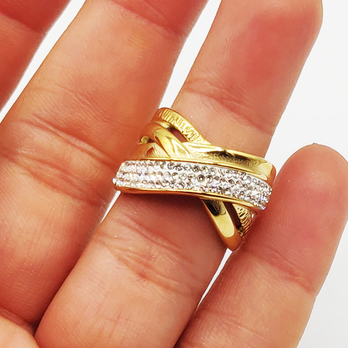 Bague Multi Lignes Croisées Cristaux Luxe