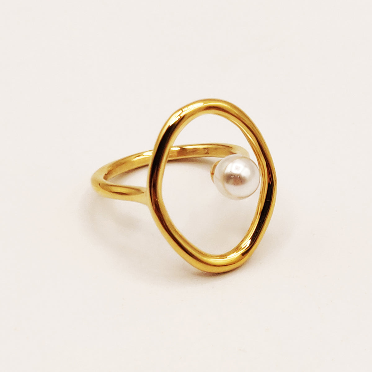 Bague Ovale Perle Blanche Simple
