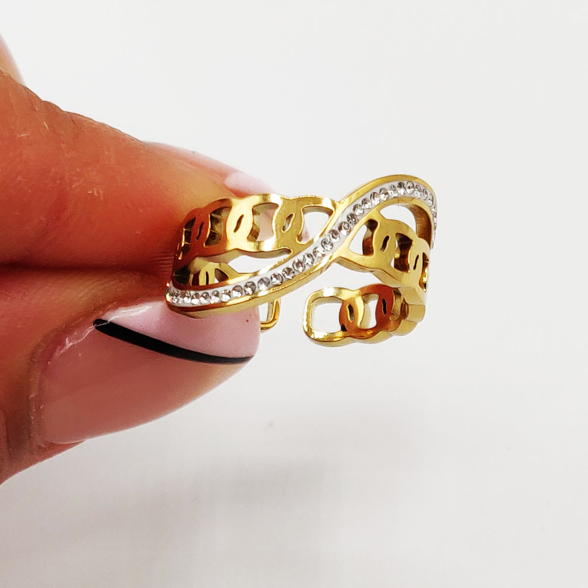 Bague Rigide Chaîne Croisée Cristaux