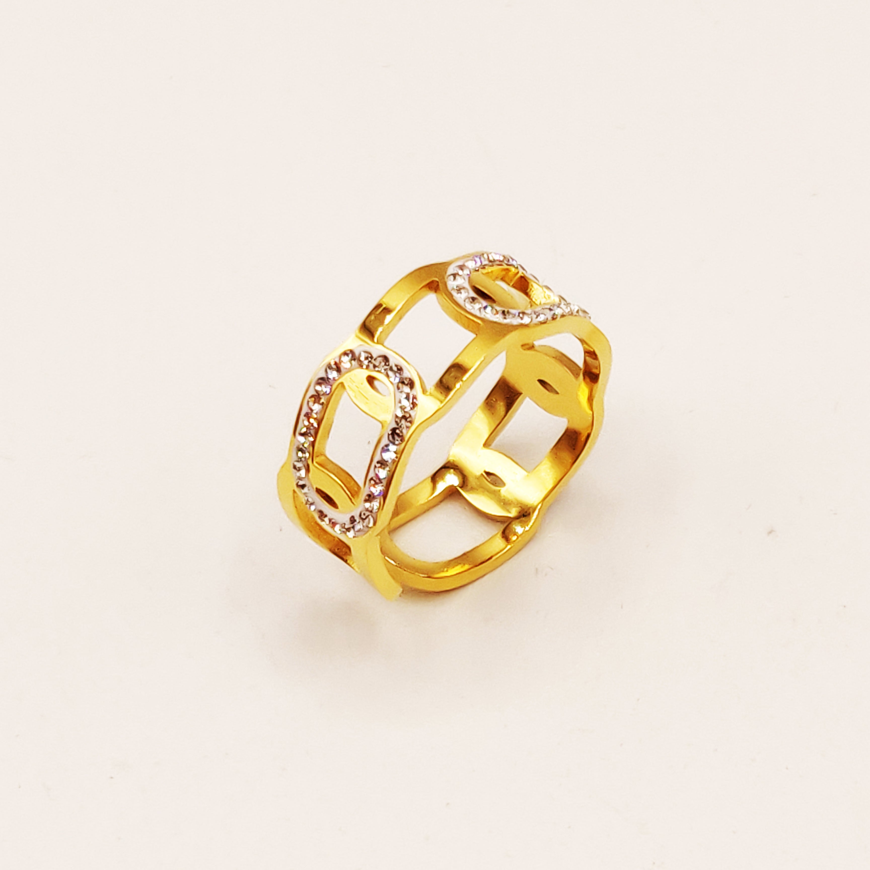 Bague Rigide Chaîne Ovale Cristaux Luxe