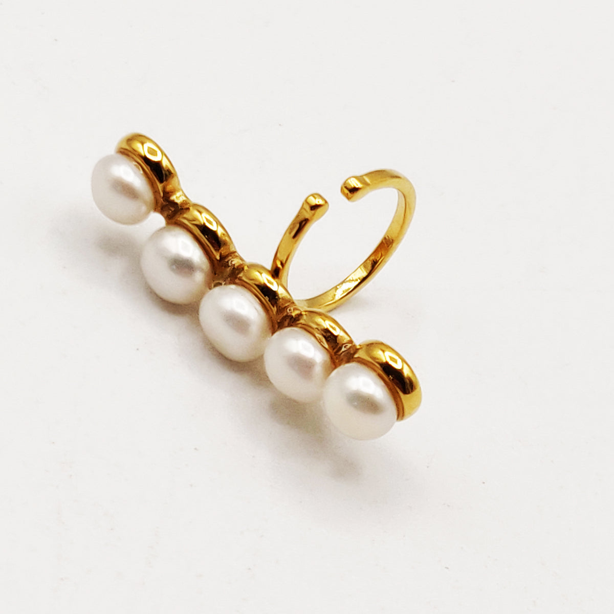Boucle d'oreille Unique Multi Perles Blanches