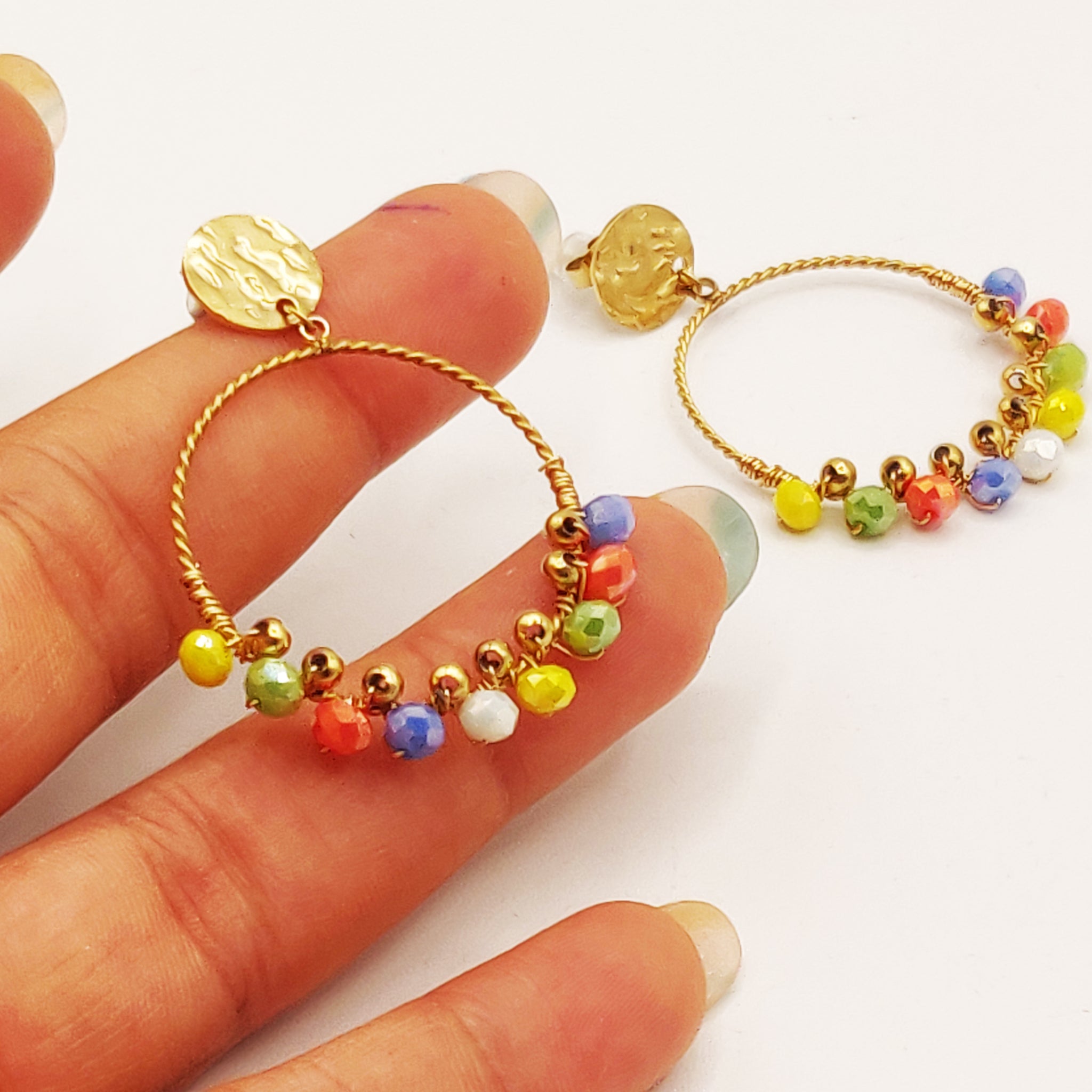 Boucles d'oreilles Anneau et Perles Multicolores