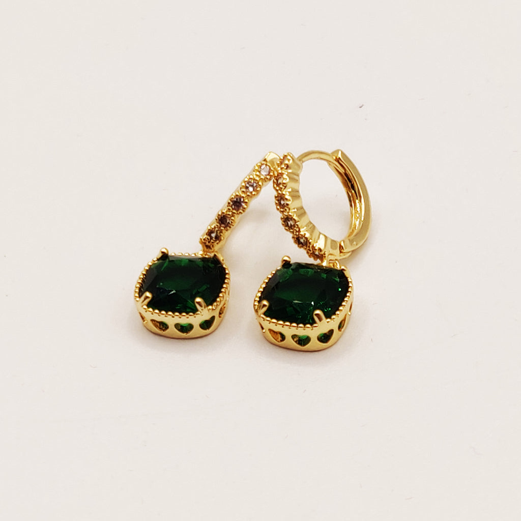 Boucles d'oreilles Cercle Cristaux et Gros Émeraude Luxe