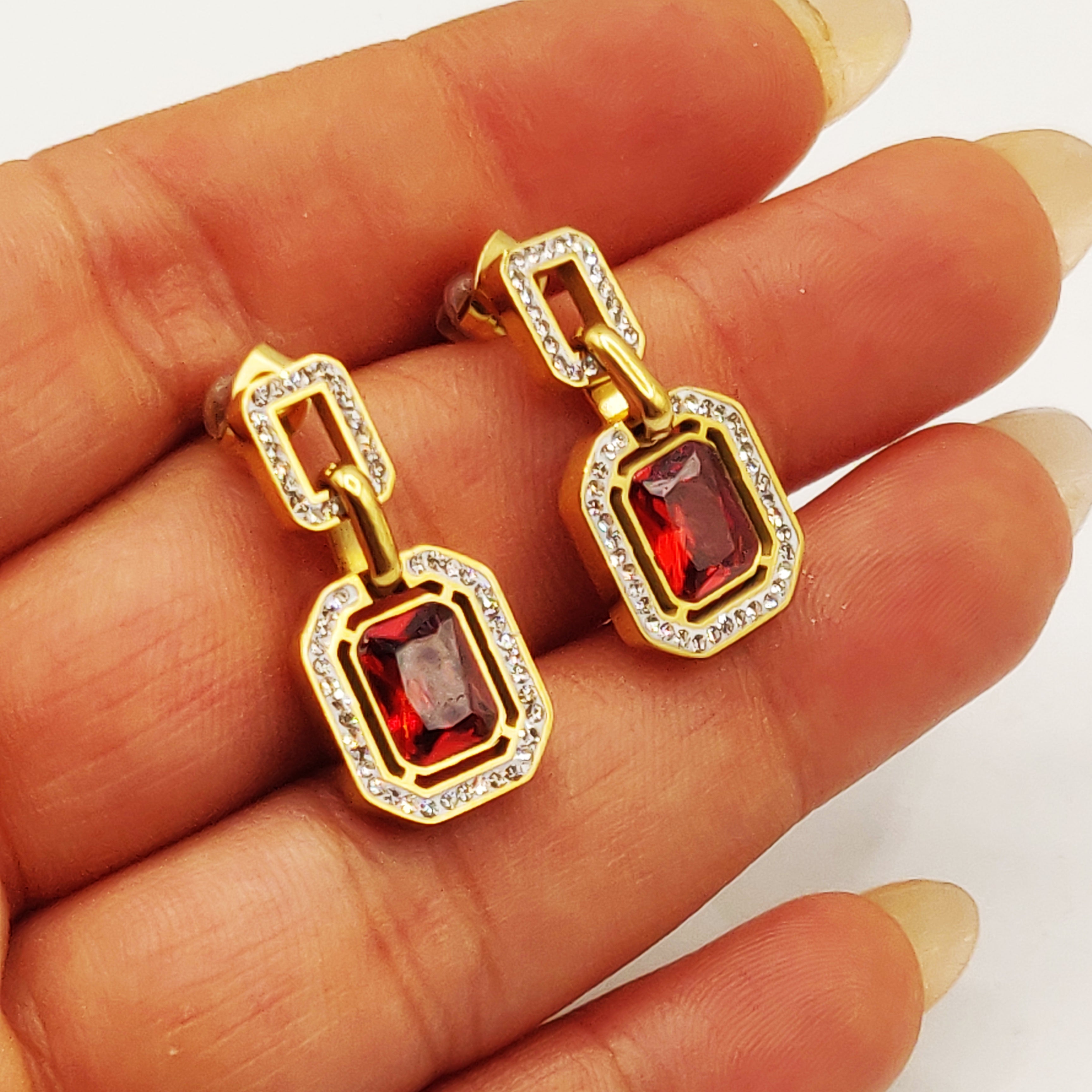 Boucles d'oreilles Chaîne Cubique Cristal Rouge Luxe