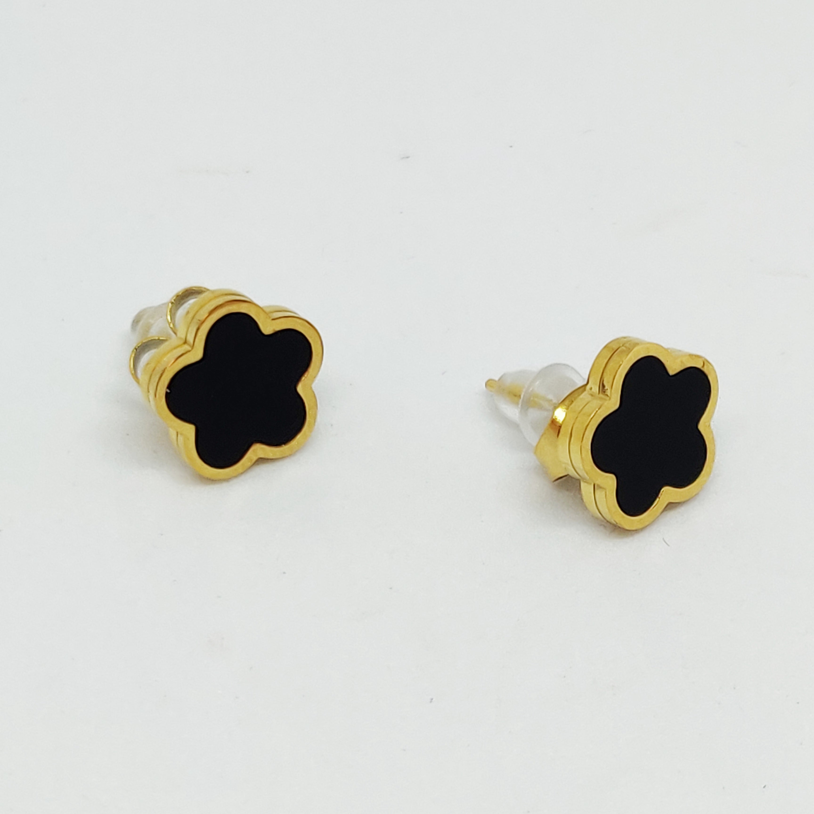 Boucles d'oreilles Marguerite Noires
