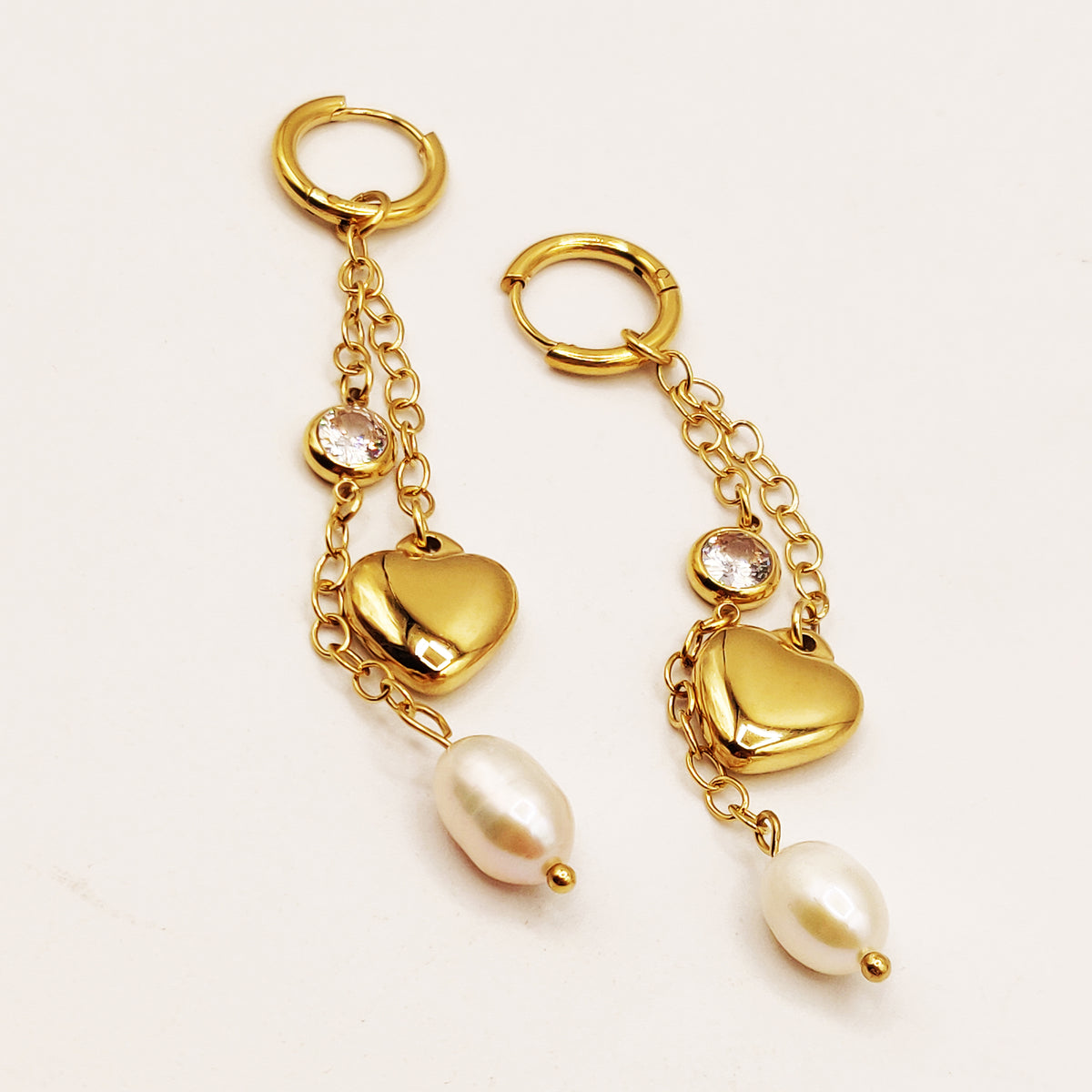 Boucles d'oreilles Pendentifs Coeur et Perle Blanche Luxe