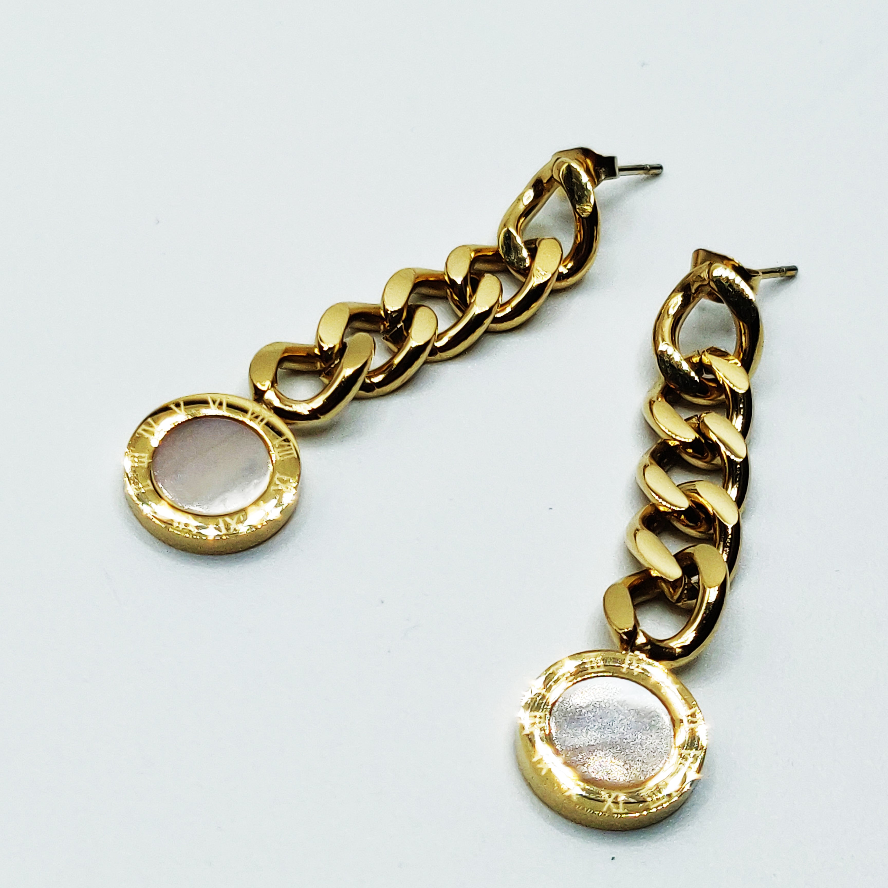 Boucles d'oreilles Romaines Tresse Blanc Nacré