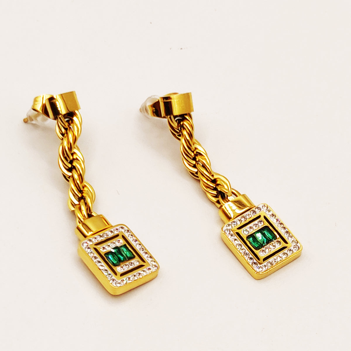 Boucles d'oreilles Torsade Multi Lignes Cristaux Verts