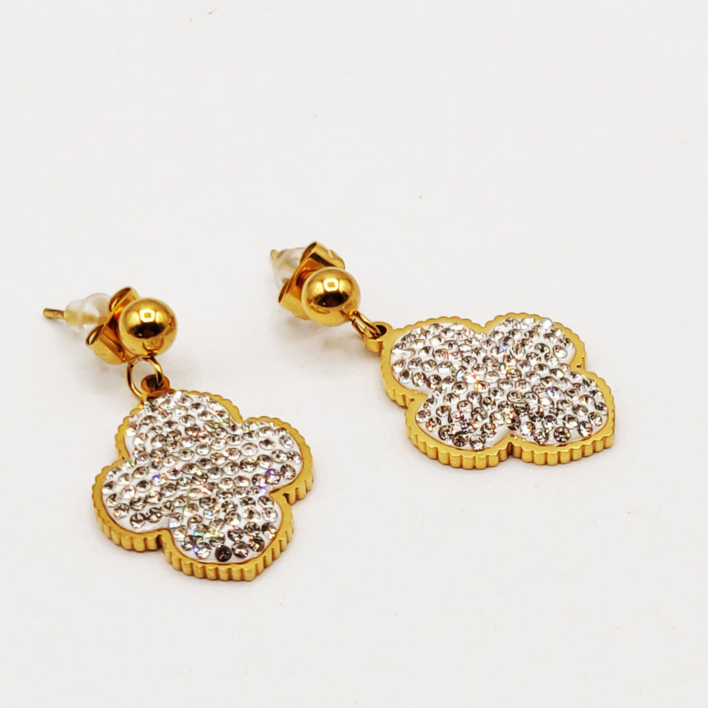 Boucles d'oreilles Torsade Multi Lignes Trèfle Cristaux Luxe