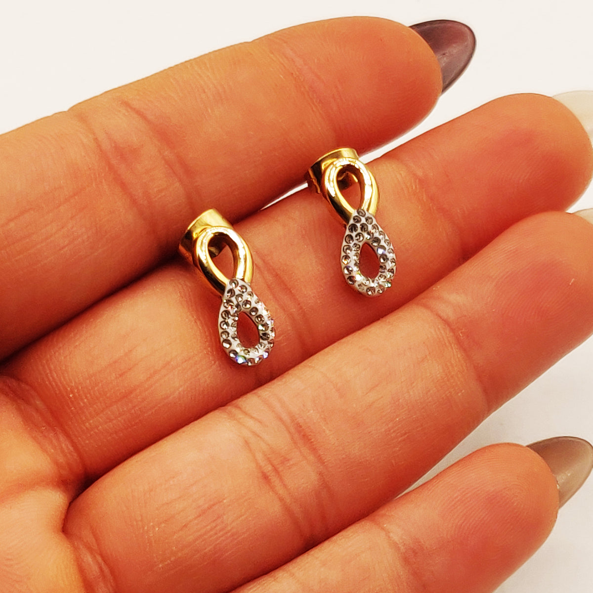Boucles d'oreilles Tresse Infinity Cristaux Luxe