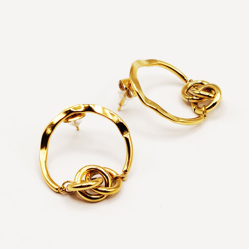 Boucles d'oreilles Triple Anneaux Croisés