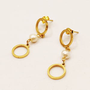 Boucles d'oreilles Triple Cercles et Perles d'imitation Blanches Luxe