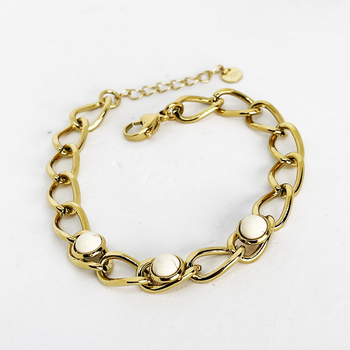 Bracelet Chaîne 3 Cercles et Billes Blanches