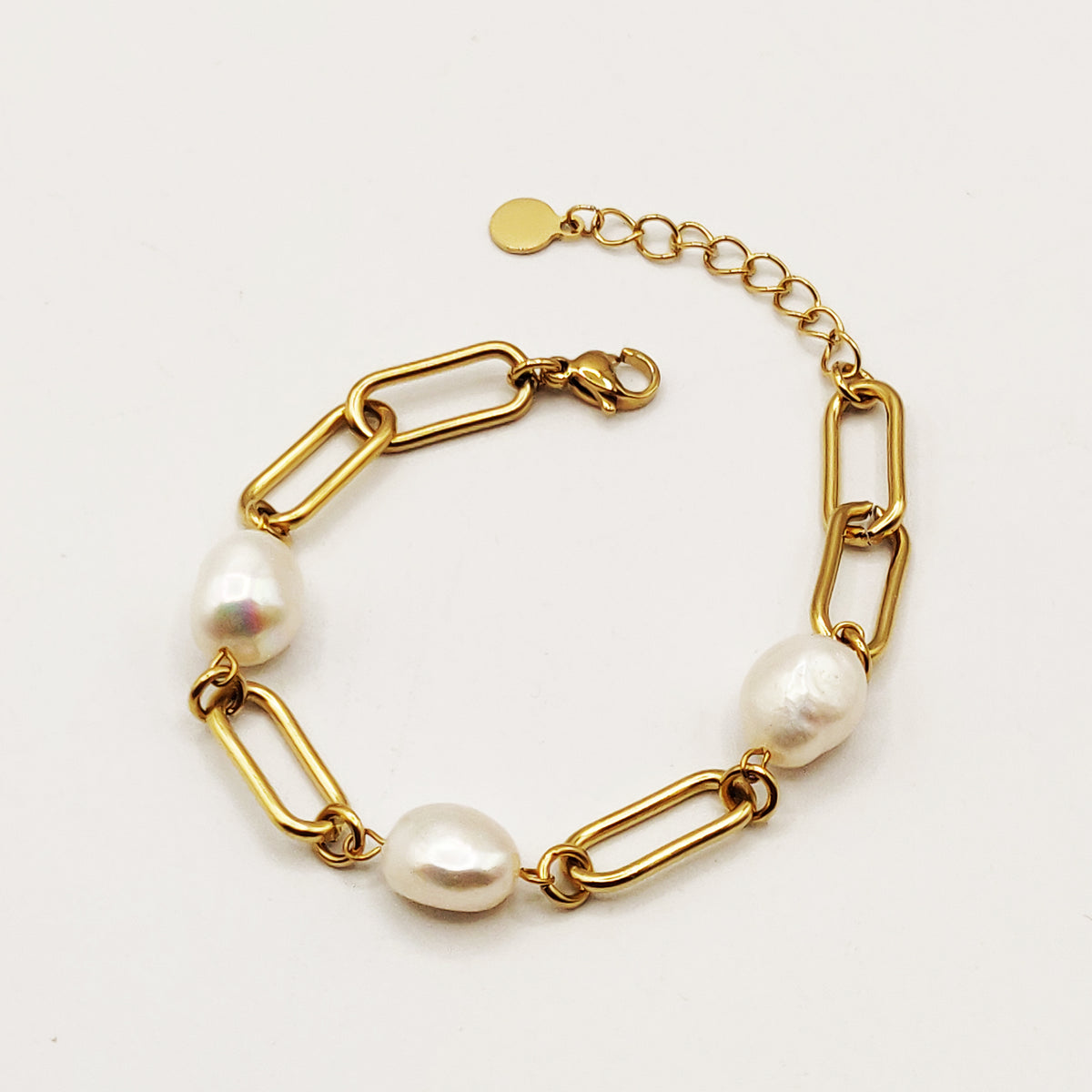 Bracelet Chaîne et Perles Blanches