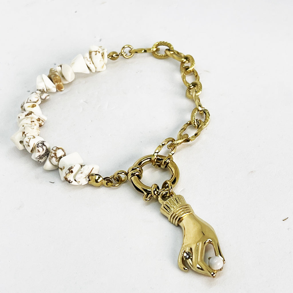 Bracelet Main Perle et Pierres Blanches