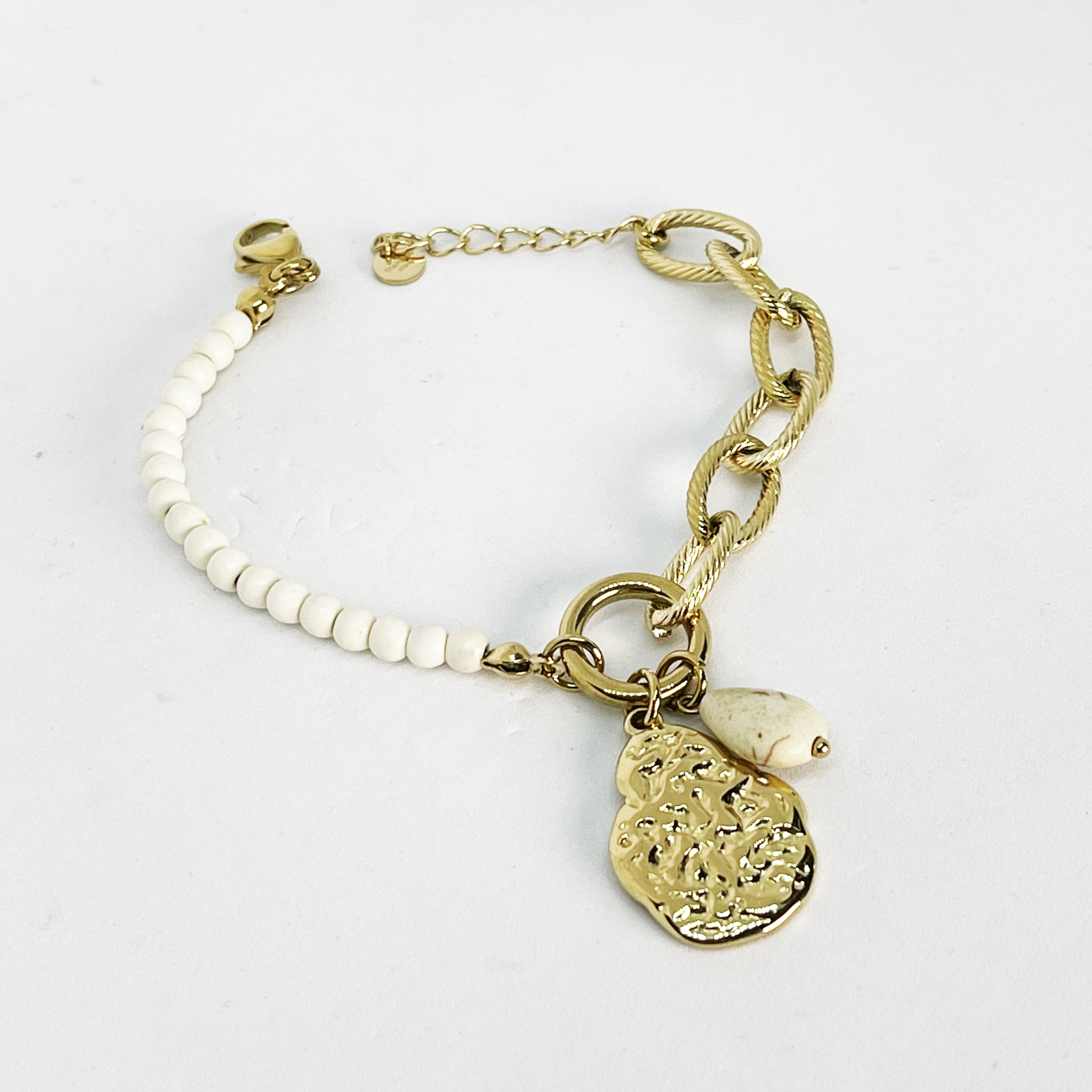 Bracelet Perles Blanches Stylish