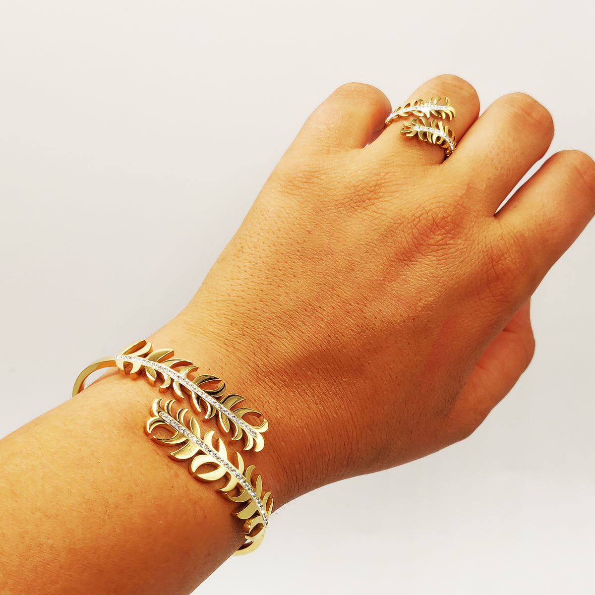 Bracelet Rigide Feuilles Cristaux