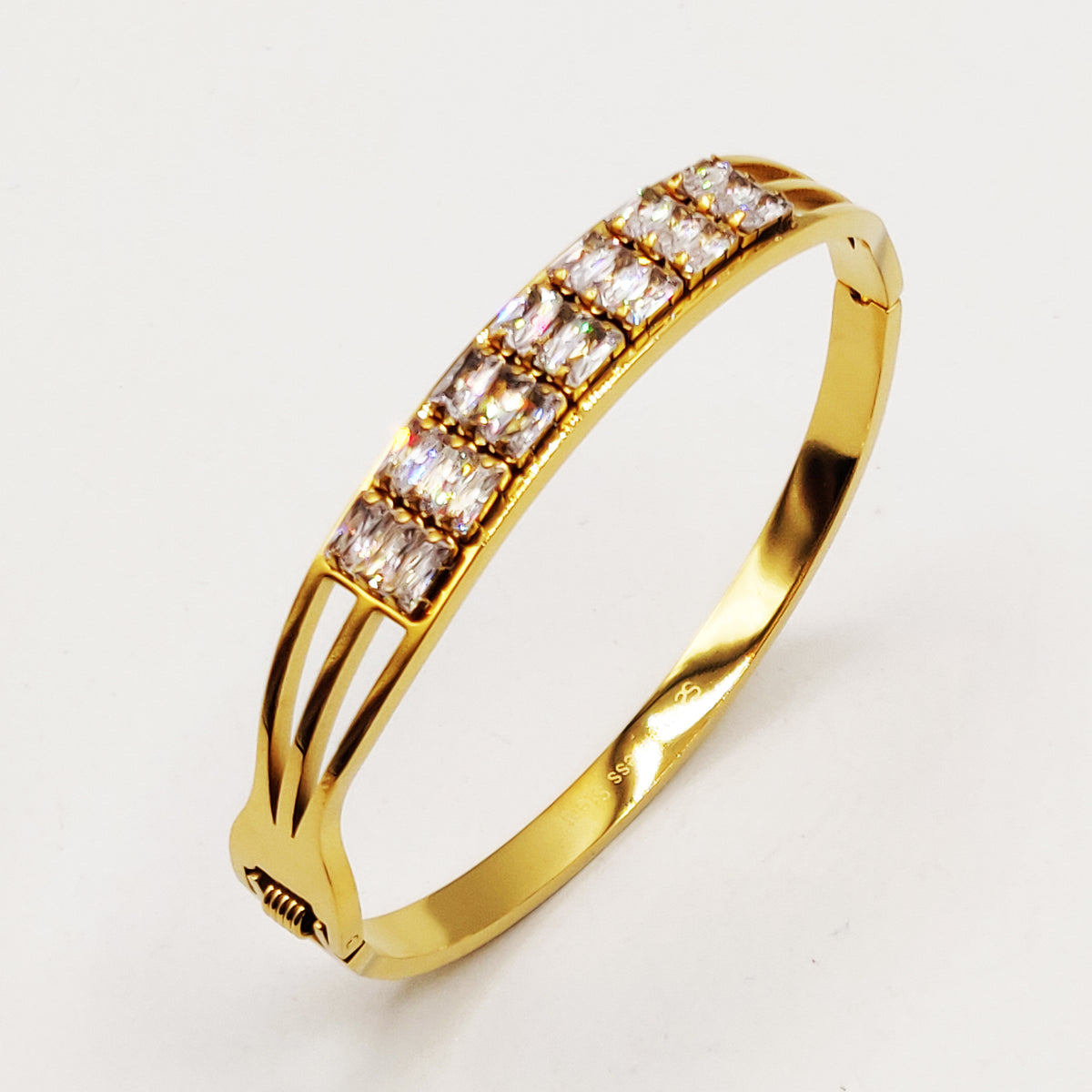 Bracelet Rigide Triple Ligne Cristaux Luxe