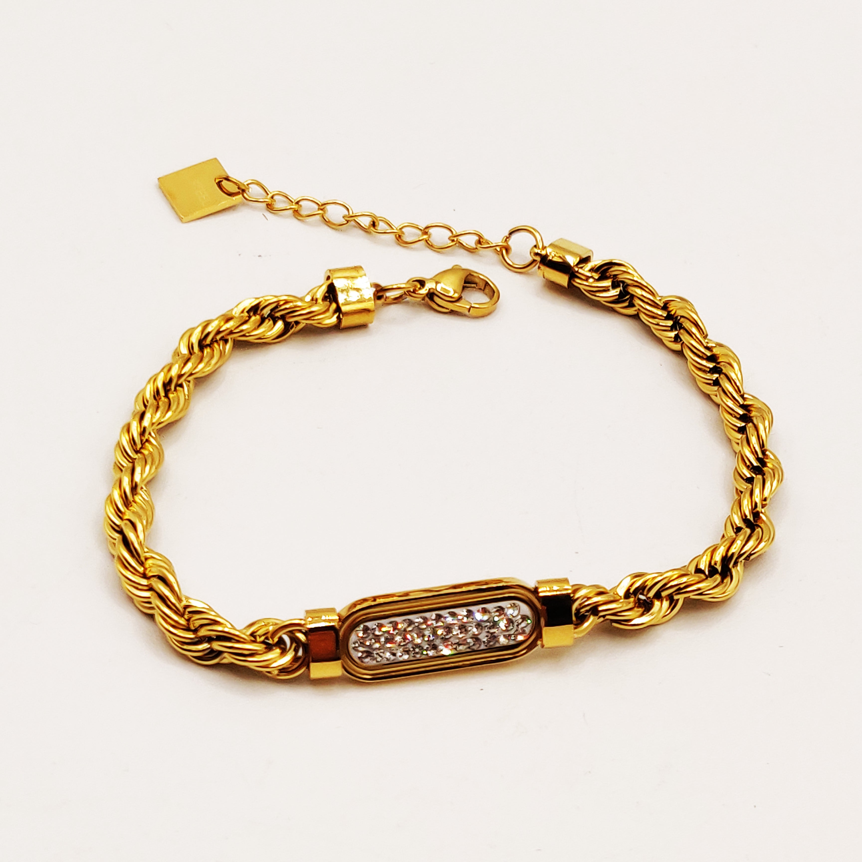 Bracelet Torsade Multi Ligne Pendentifs Ovales Cristaux Descendants Luxe