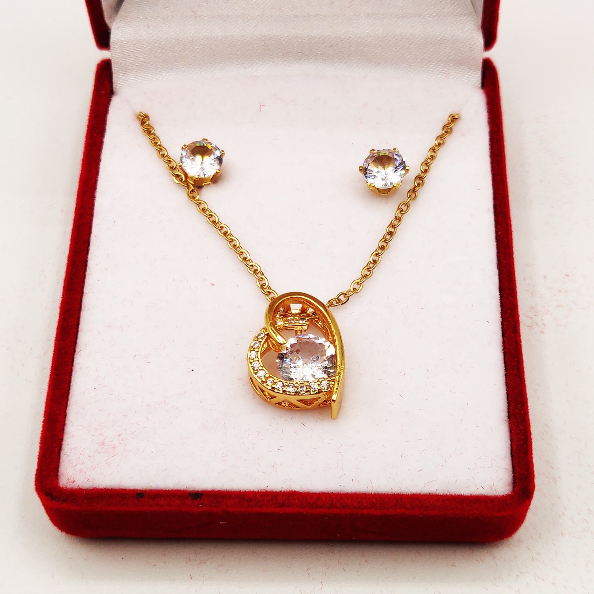 Coffret Collier et Boucles d'oreilles Coeur Cristal