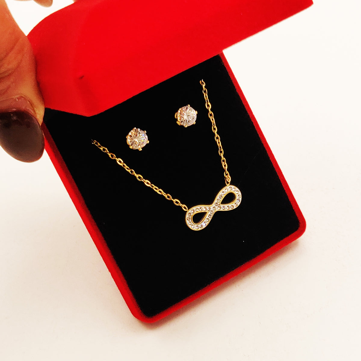 Coffret Collier et Boucles d'oreilles Infinity