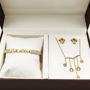 Coffret Collier, Bracelet et Boucles d'oreilles Trèfles et Étoiles Luxe