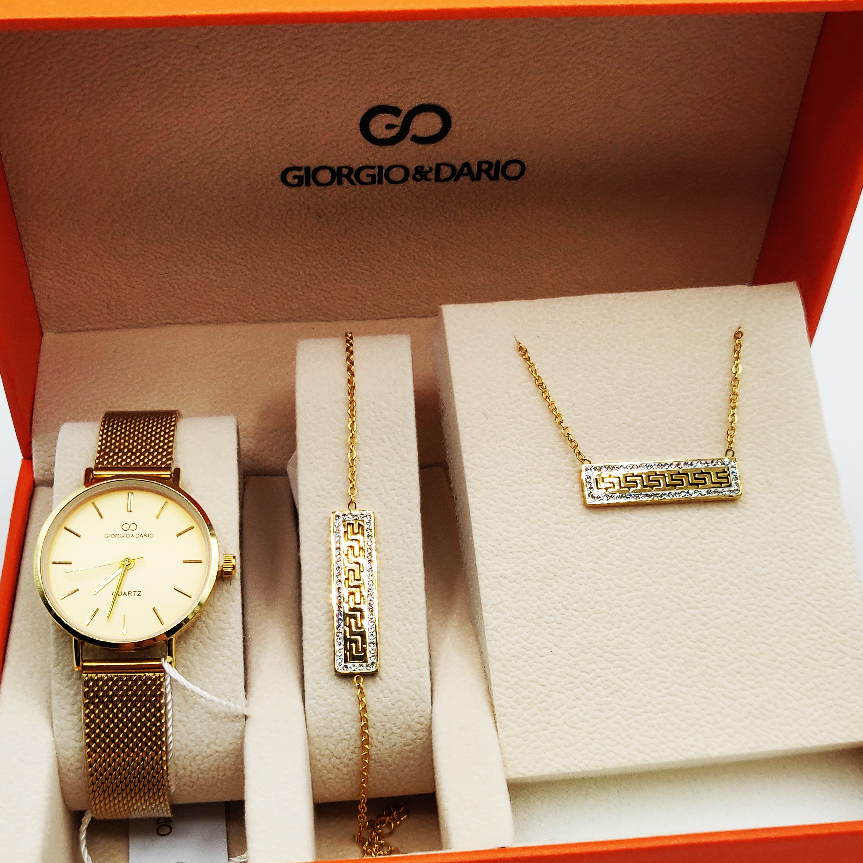Coffret Montre Giorgio & Dario EU5604 Fond Doré avec Collier et Bracelet Motif V Luxe