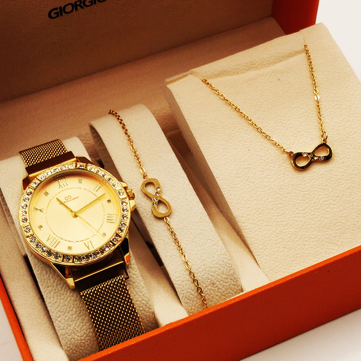 Coffret Giorgio & Dario EU6384 Fond Doré avec Collier et Bracelet Infinity Cristaux