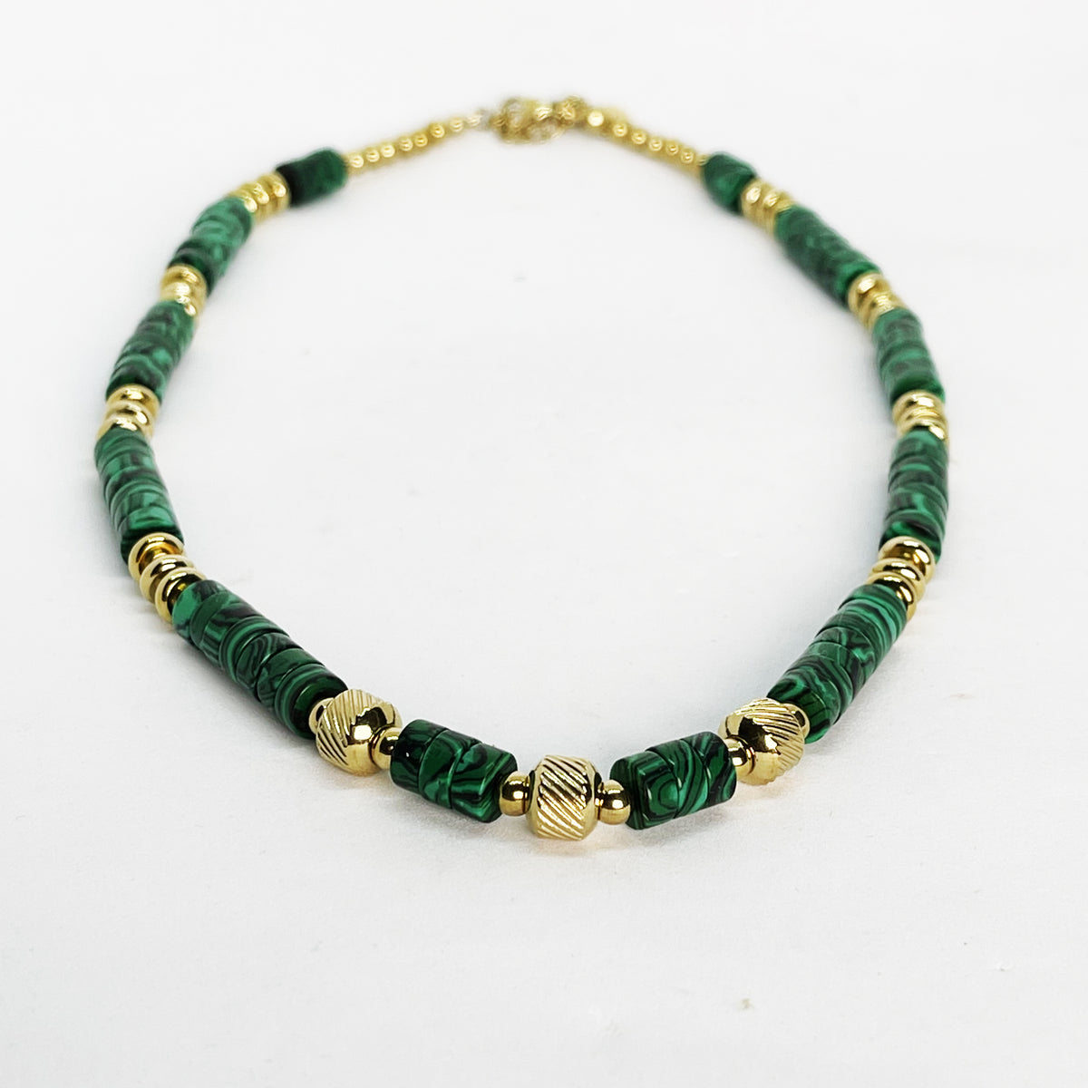 Collier Cercles Verts et Dorés