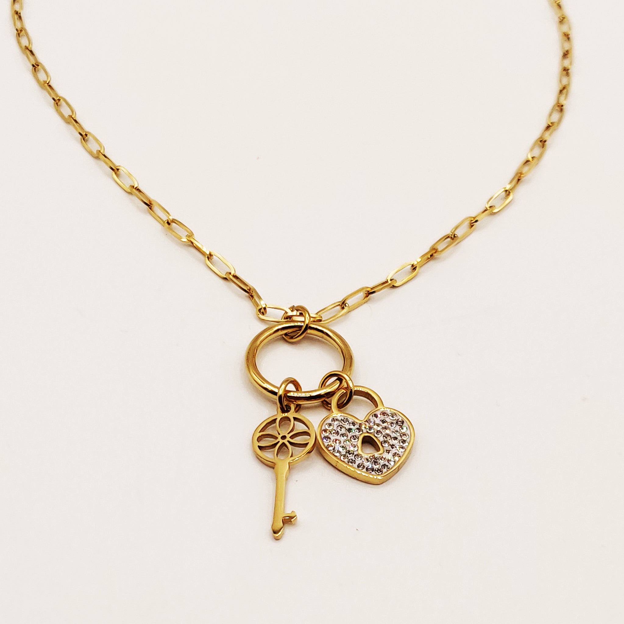Collier Chaîne Clé et Cadenas Coeur Cristaux