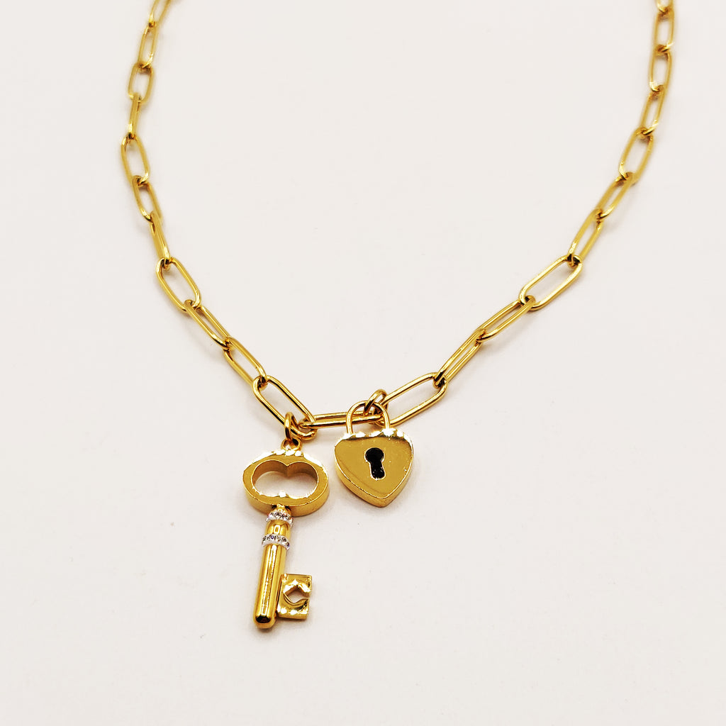 Collier Chaîne Clé Cristaux et Cadenas Coeur Luxe