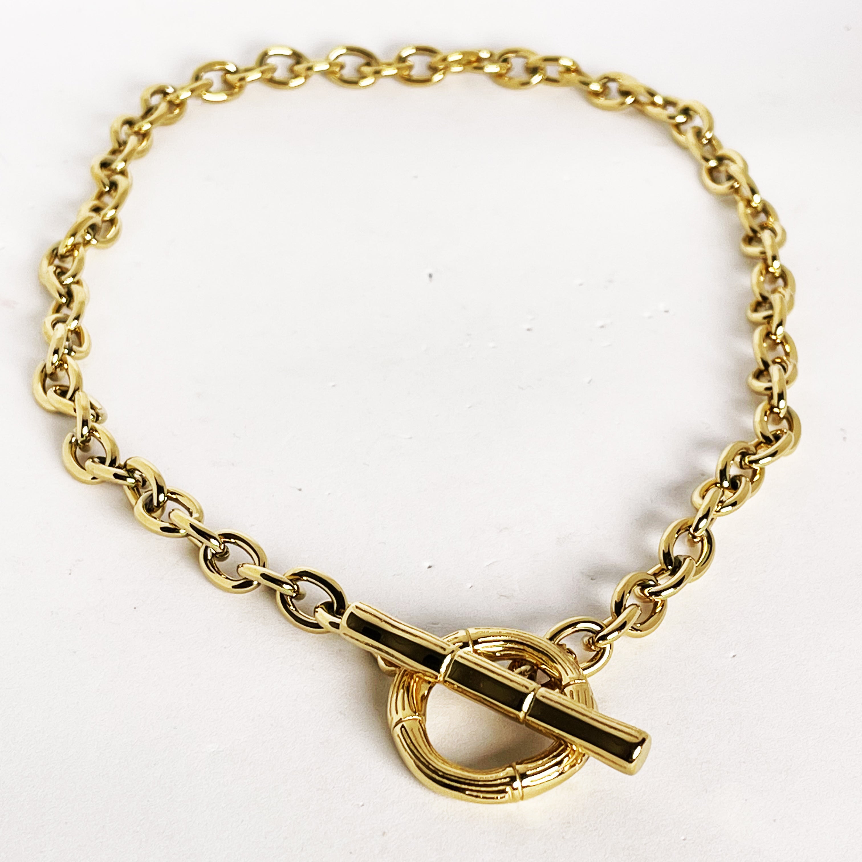 Collier Chaîne Grand Cercle et Barre
