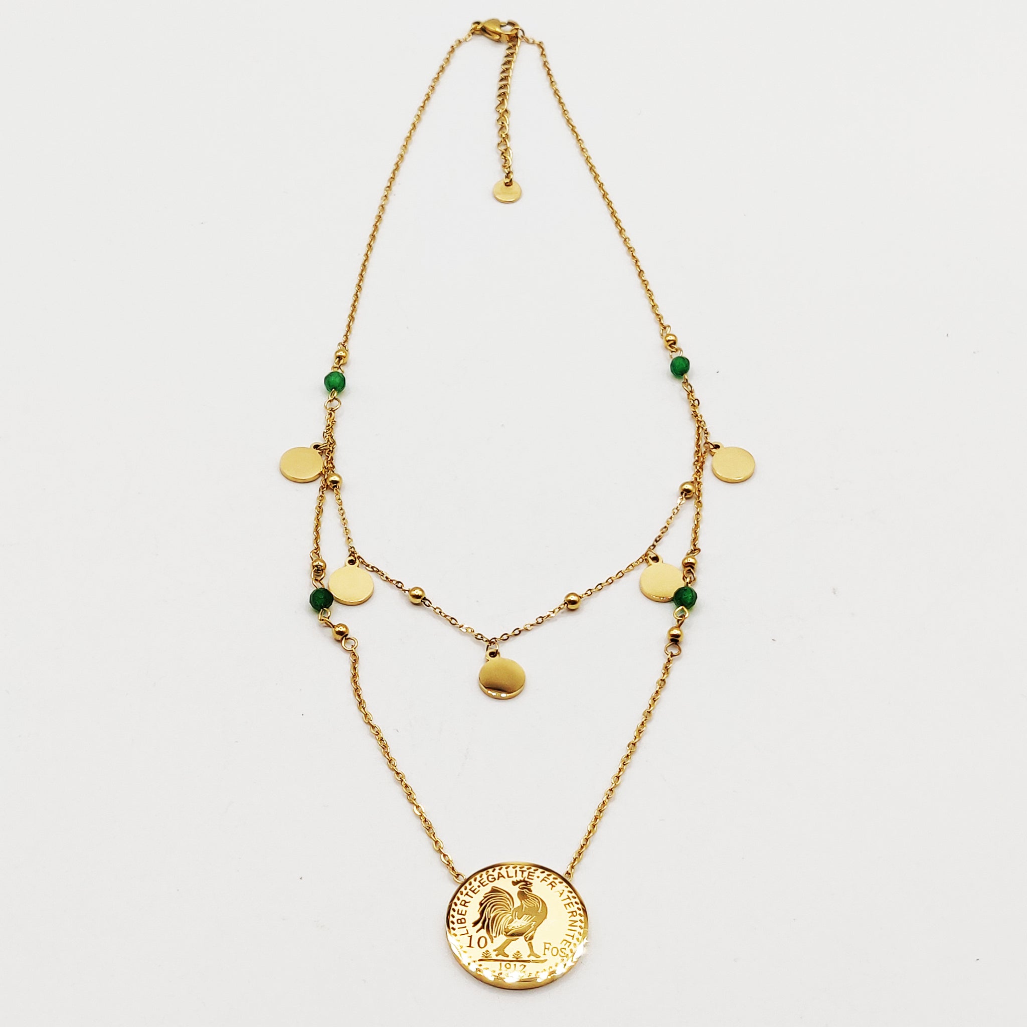 Collier Double Cercles, Pierres Vertes et Louise Coq