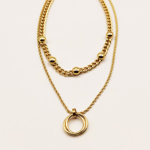 Collier Double Tresse Perles Dorées et Anneaux