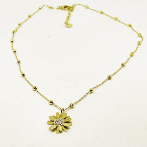 Collier Fleur Cristaux et Perles Dorées