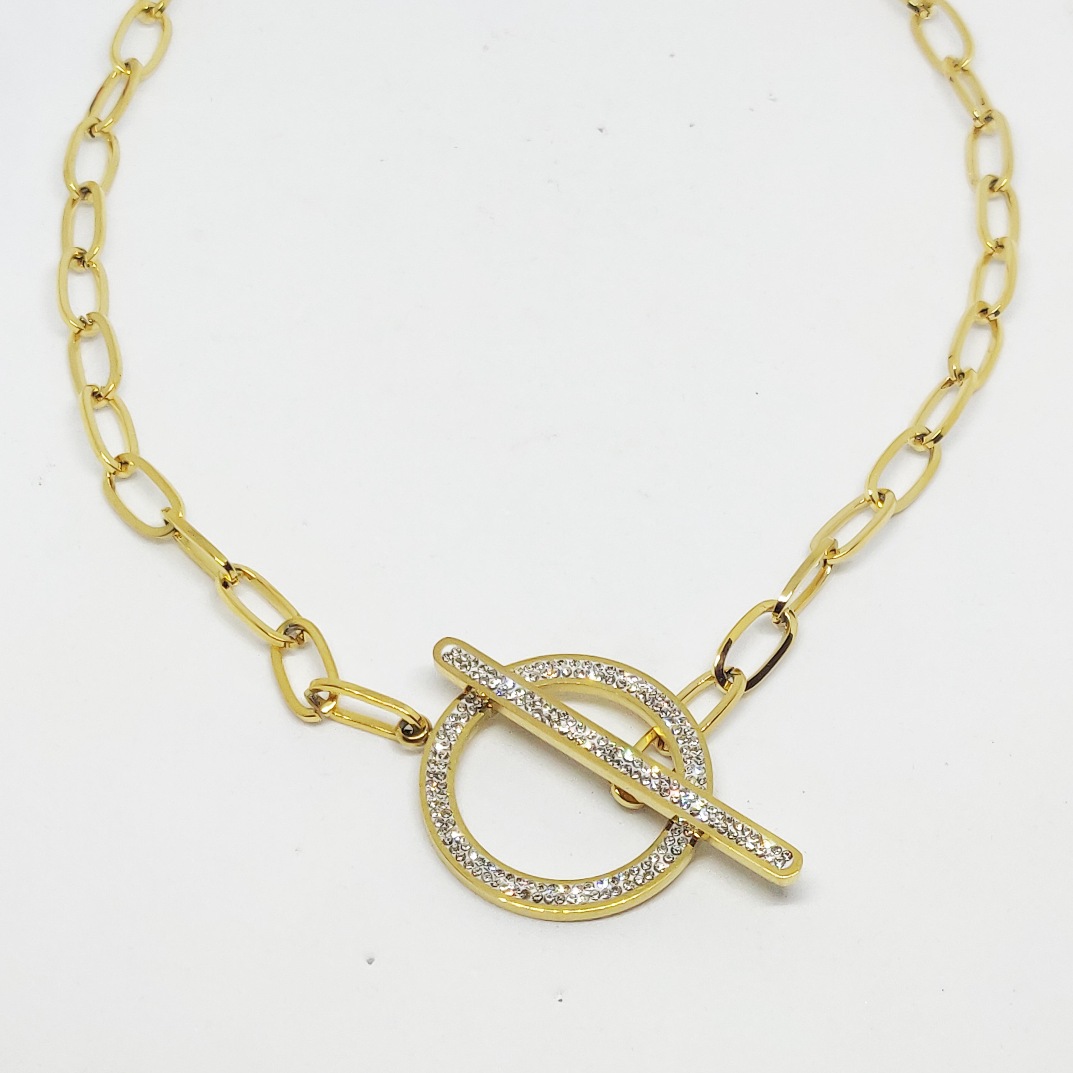 Collier Grand Cercle et Barre Cristaux