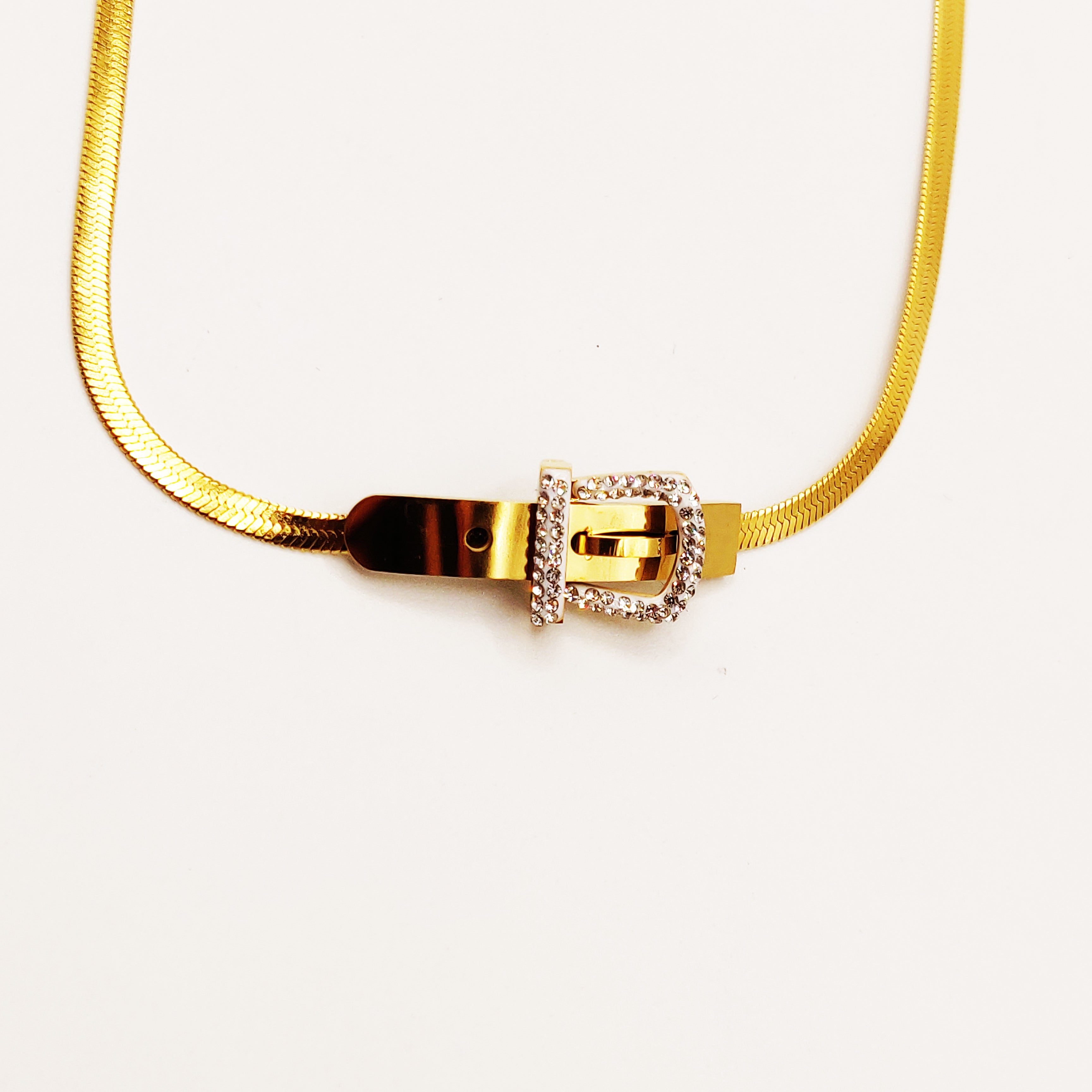 Collier Maille Boucle de Ceinture Cristaux