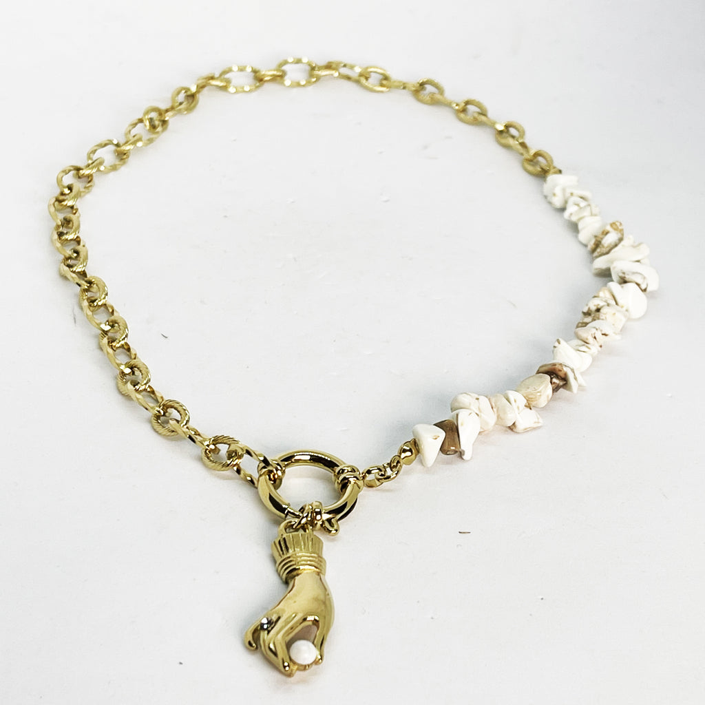 Collier Main Perle et Pierres Blanches