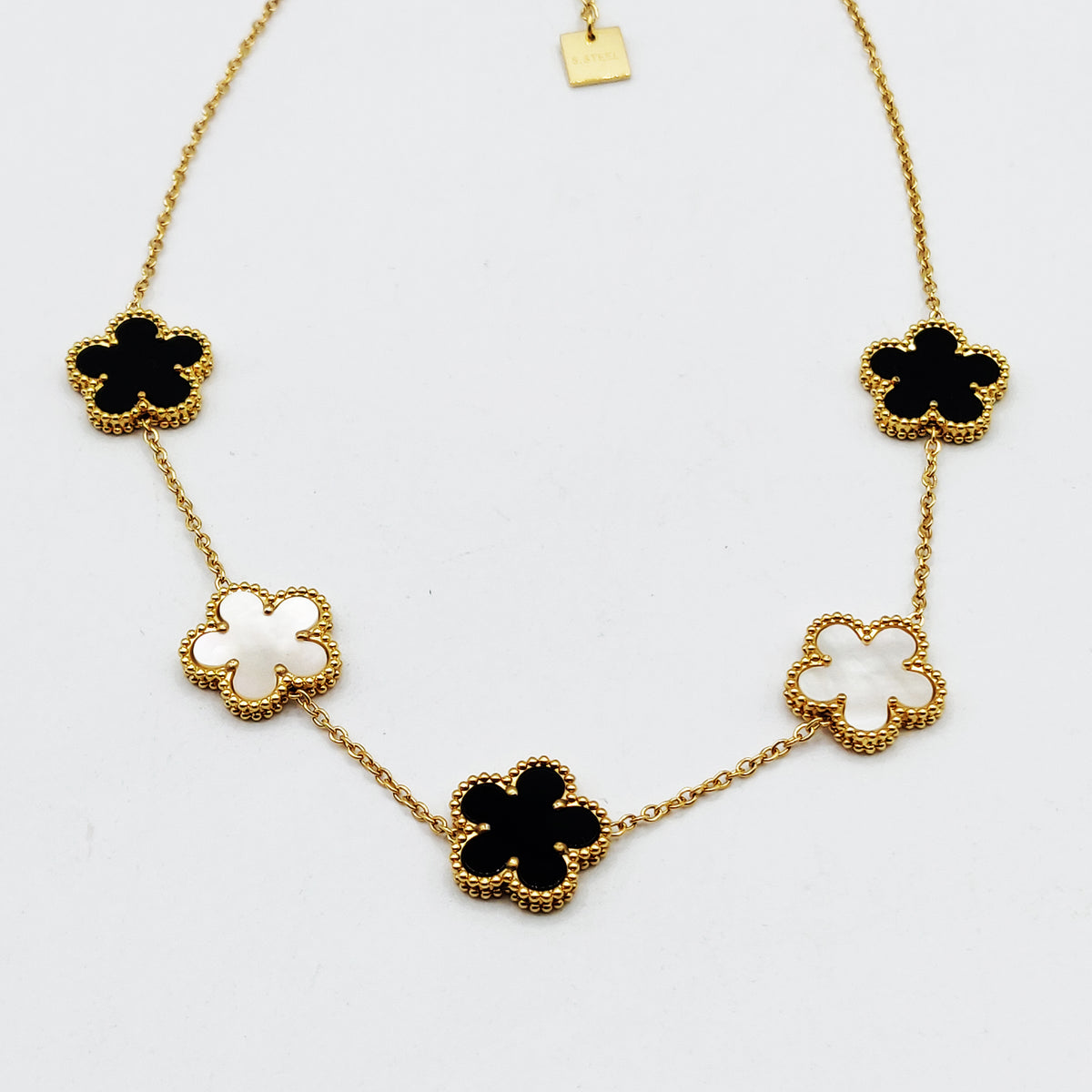 Collier Marguerites Noires et Blanches Tour Perles d'imitation Luxe
