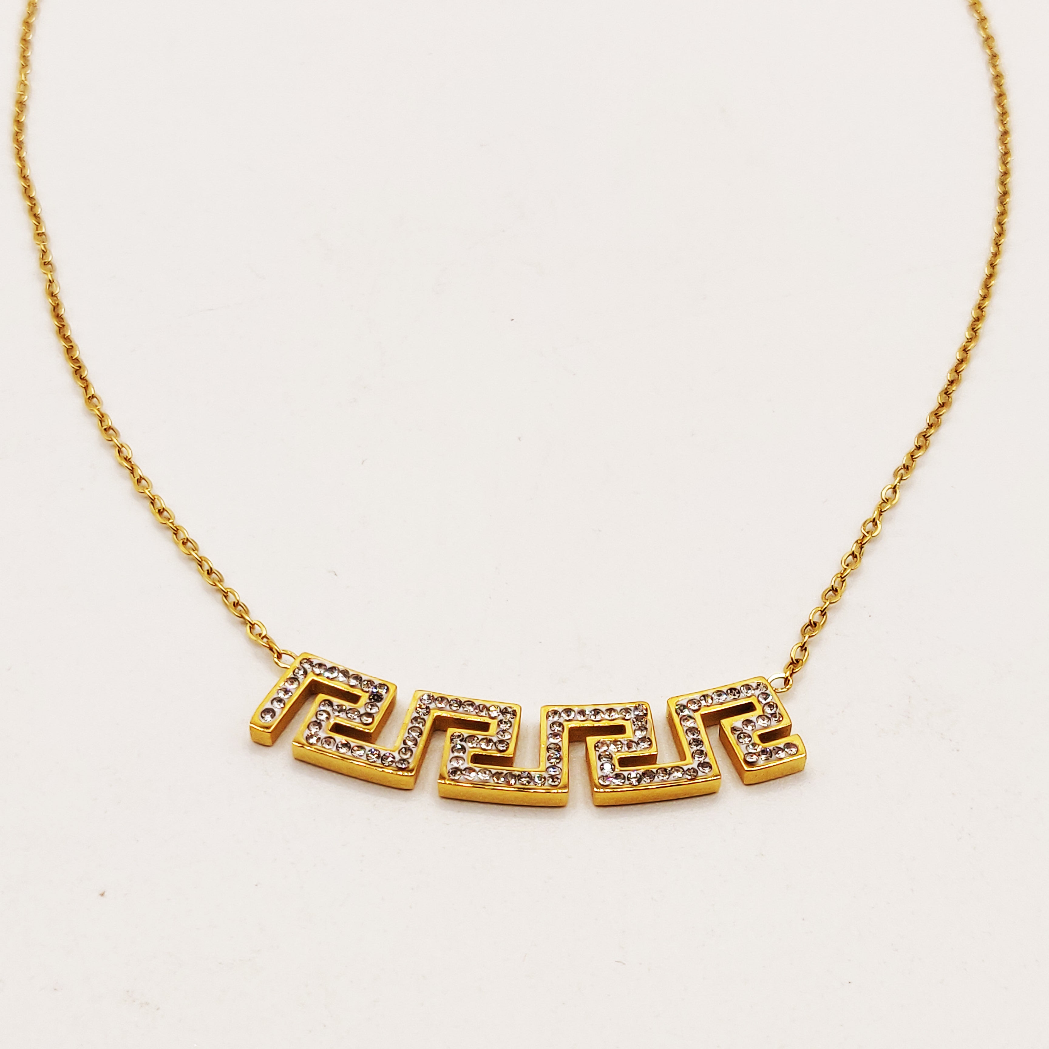Collier Motif V Luxe