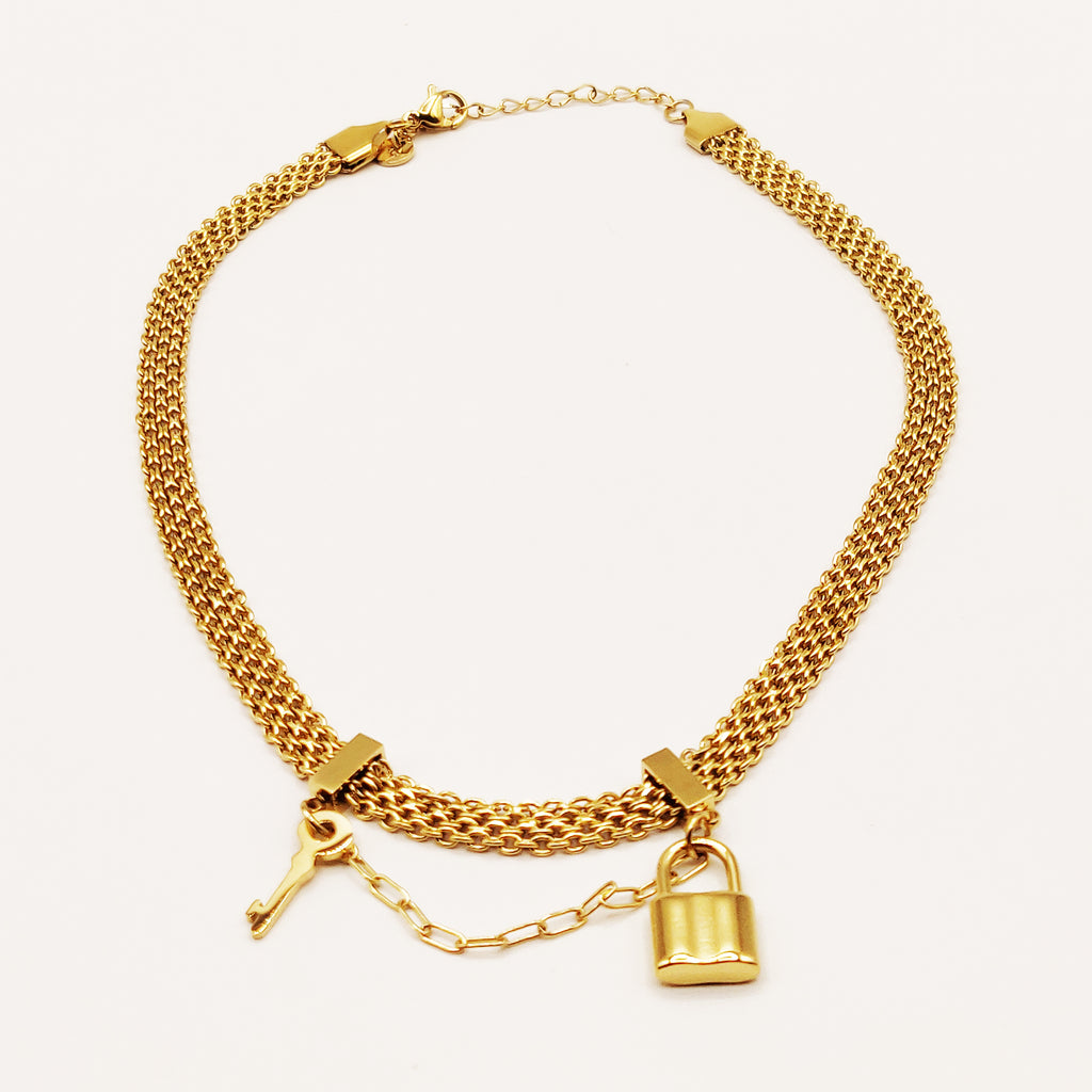 Collier Multi Chaînes Cadenas et Clé