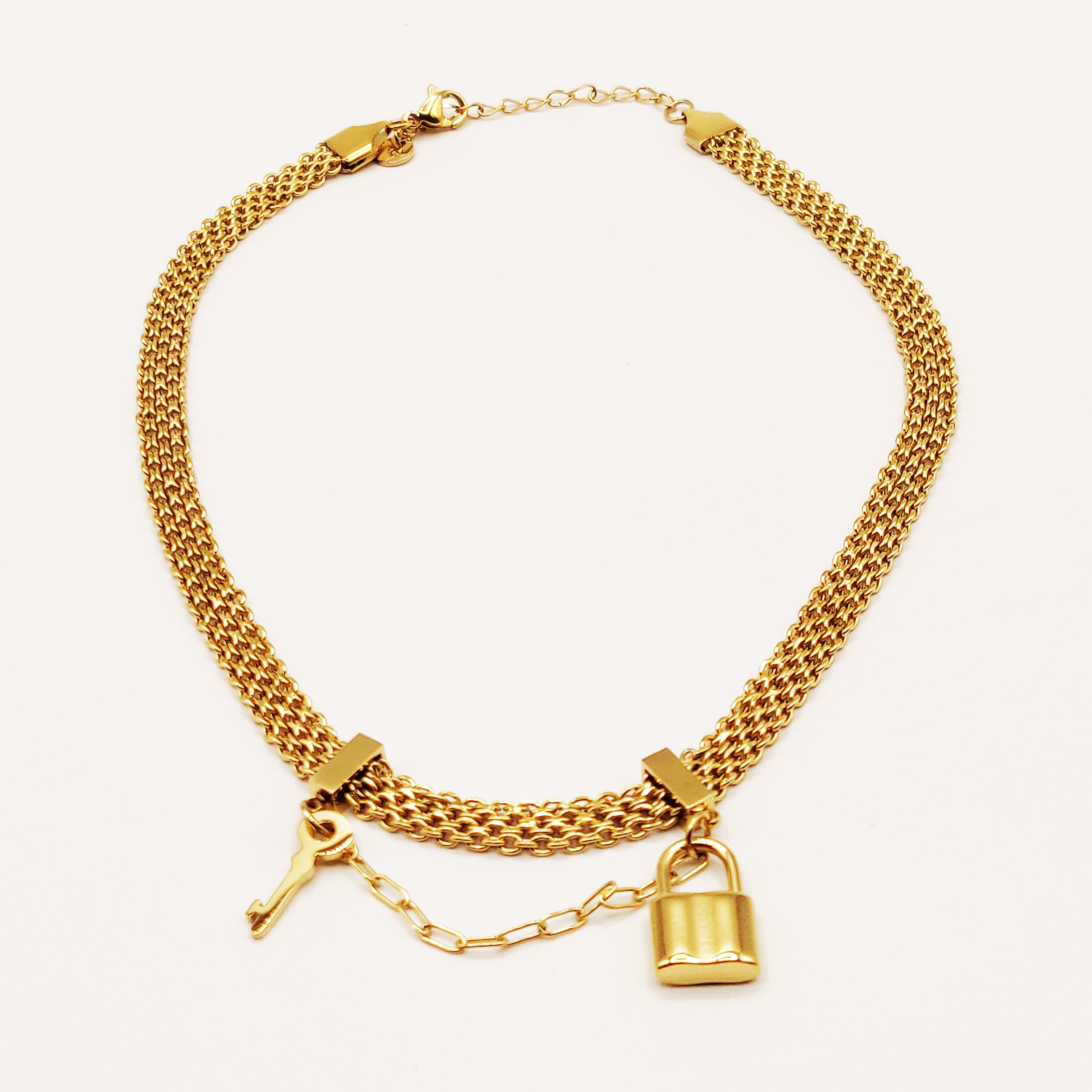 Collier Multi Chaînes Cadenas et Clé