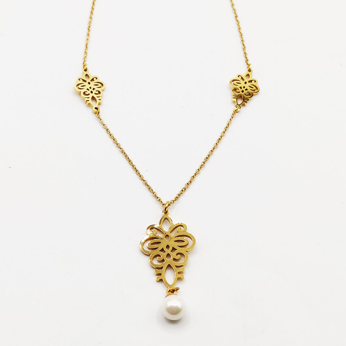 Collier Pendentifs Fleurs Orientales et Perle Blanche Luxe
