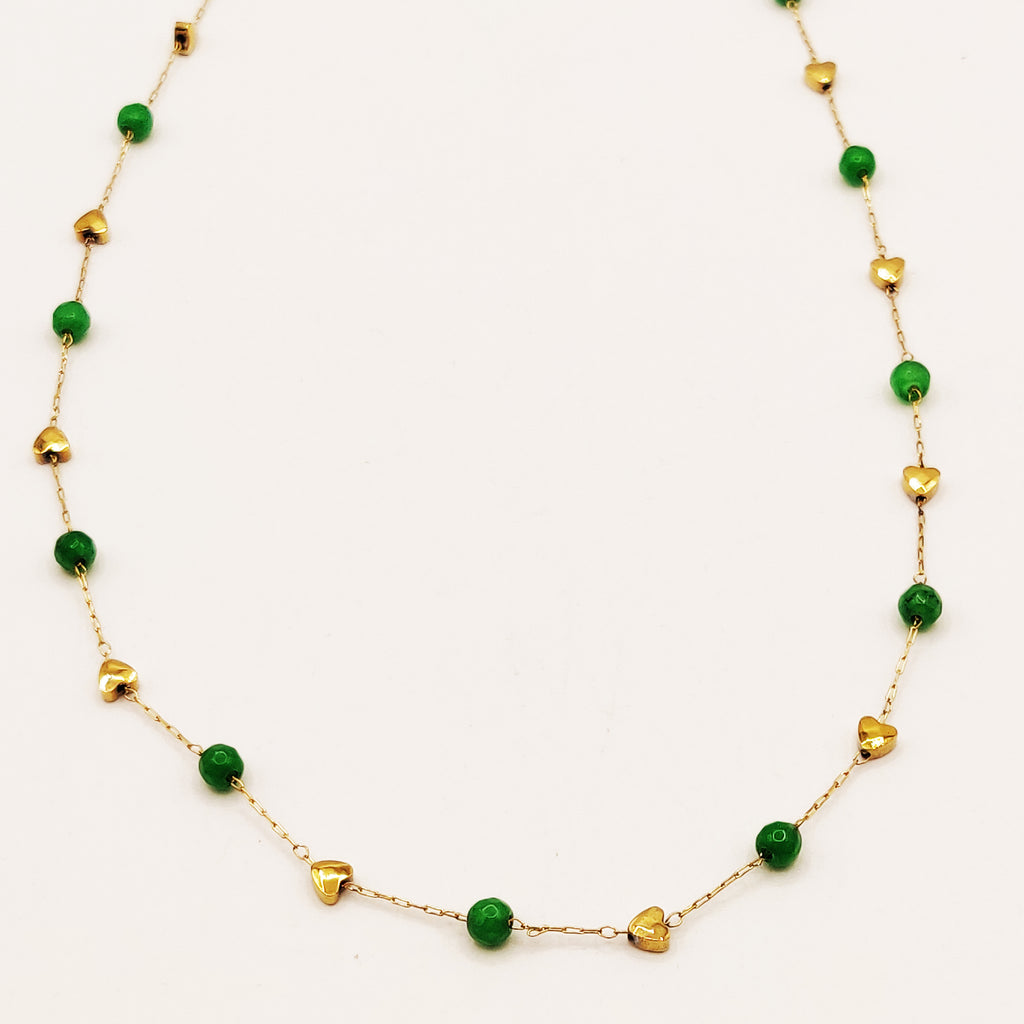 Collier Perles Vertes et Coeurs Dorés