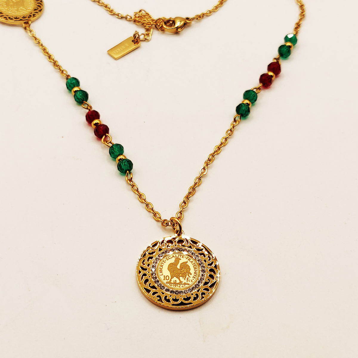 Collier / Sautoir Louise Coq Perles Vertes et Rouges Luxe