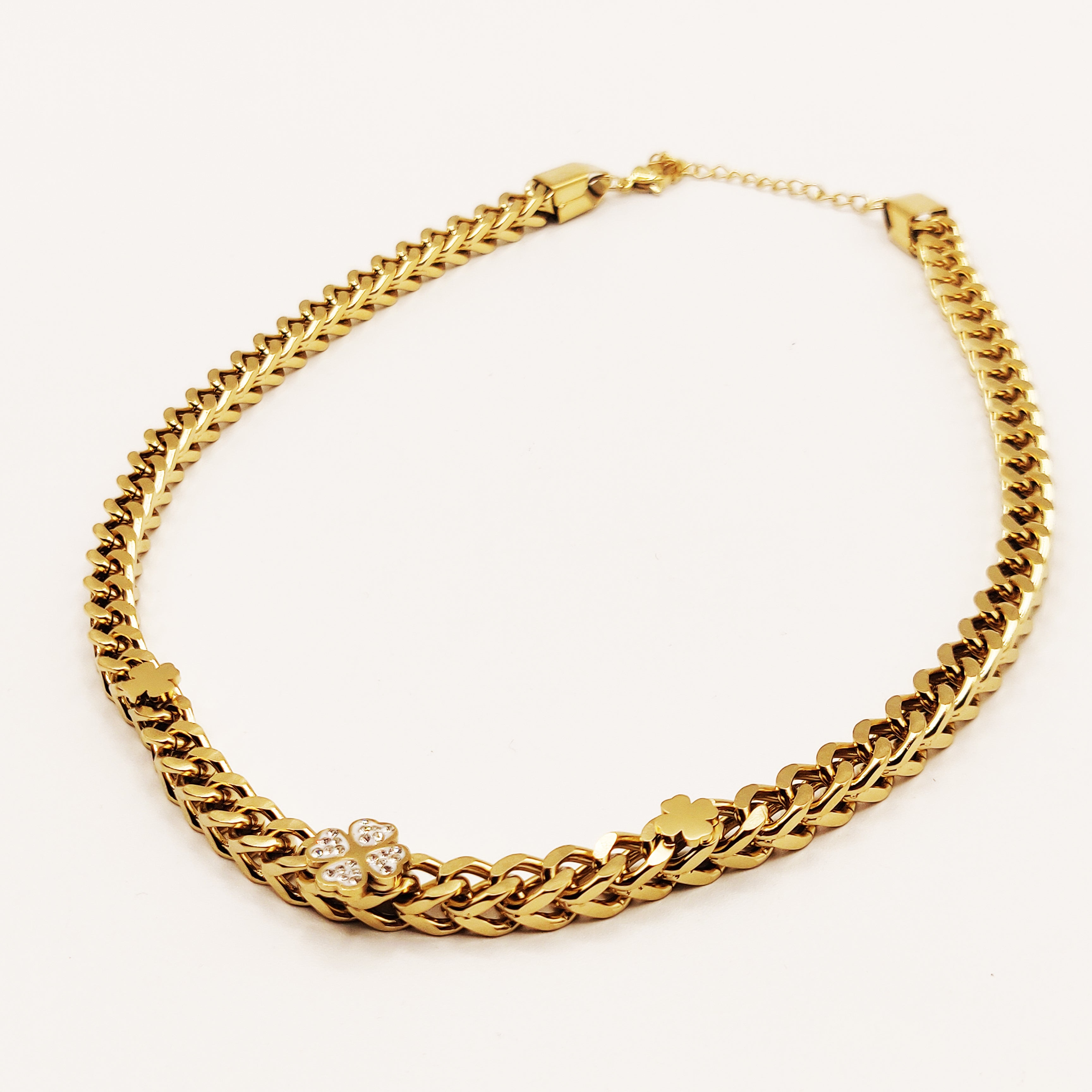 Collier Tresse 3D Trèfles Cristaux Luxe