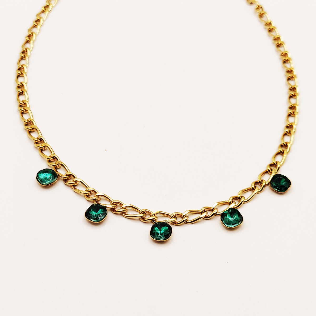 Collier Tresse 5 Émeraudes