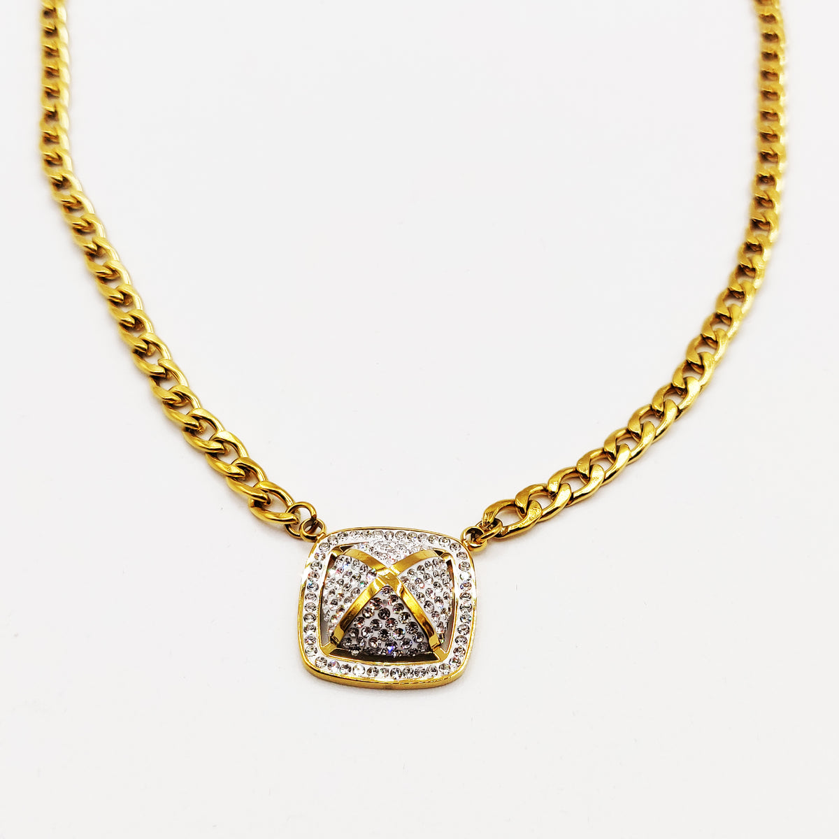 Collier Tresse Carré Bombé Cristaux X